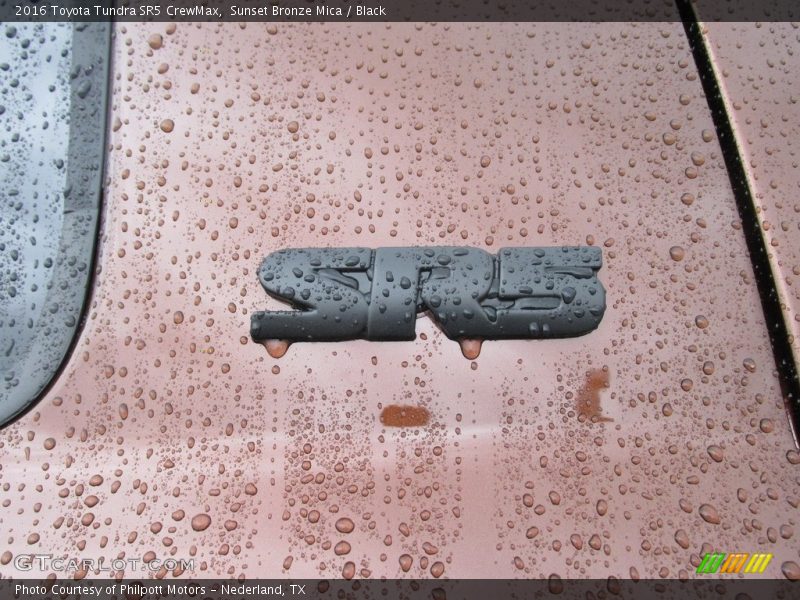 Sunset Bronze Mica / Black 2016 Toyota Tundra SR5 CrewMax