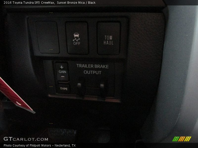 Sunset Bronze Mica / Black 2016 Toyota Tundra SR5 CrewMax