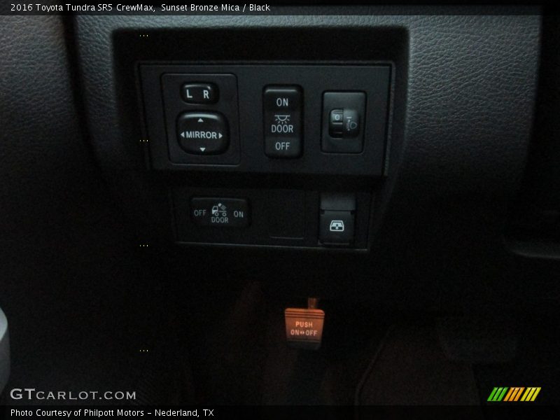 Sunset Bronze Mica / Black 2016 Toyota Tundra SR5 CrewMax