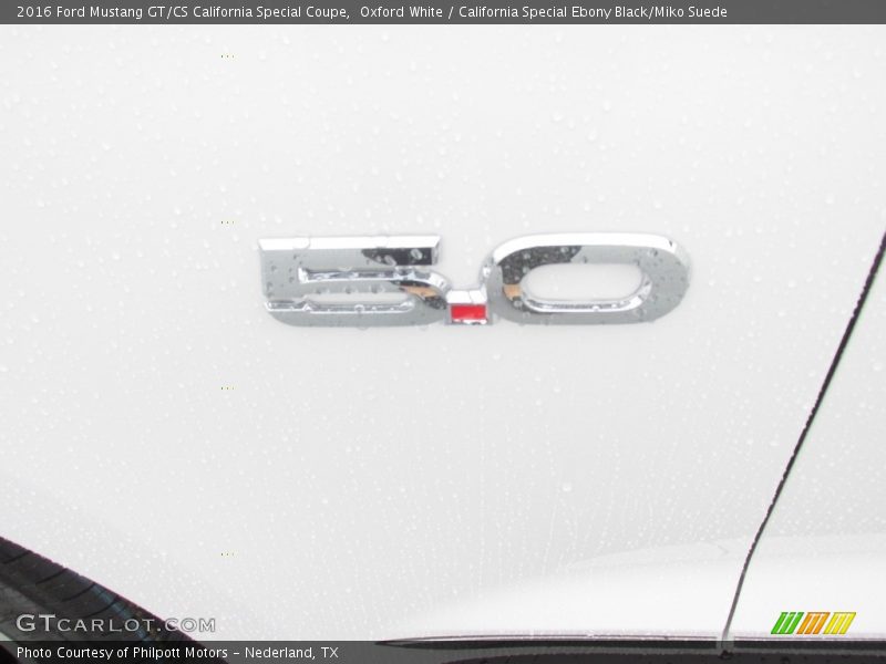 Oxford White / California Special Ebony Black/Miko Suede 2016 Ford Mustang GT/CS California Special Coupe