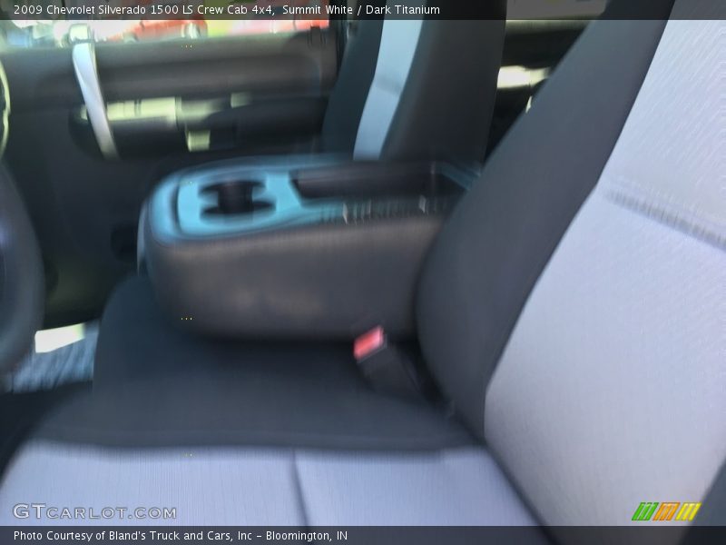 Summit White / Dark Titanium 2009 Chevrolet Silverado 1500 LS Crew Cab 4x4