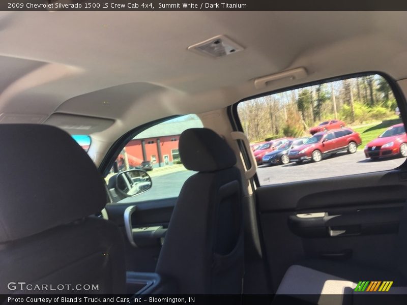 Summit White / Dark Titanium 2009 Chevrolet Silverado 1500 LS Crew Cab 4x4