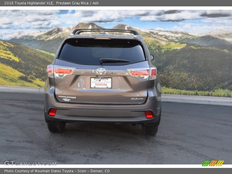 Predawn Gray Mica / Ash 2016 Toyota Highlander XLE