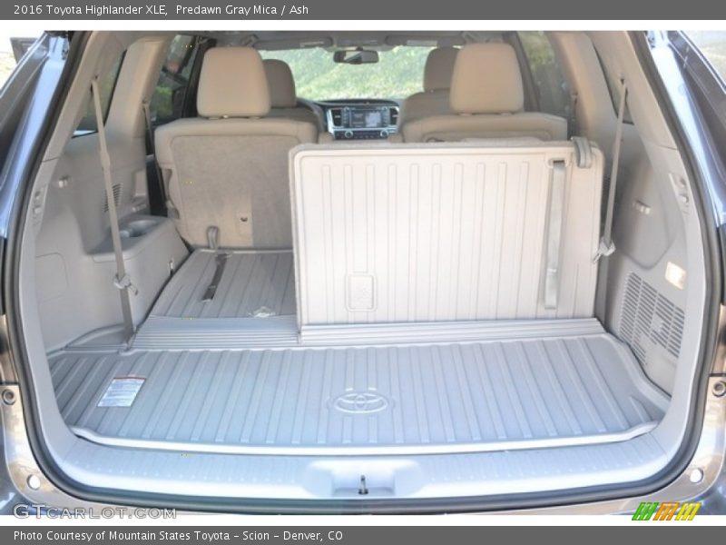Predawn Gray Mica / Ash 2016 Toyota Highlander XLE