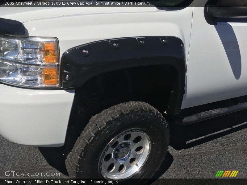 Summit White / Dark Titanium 2009 Chevrolet Silverado 1500 LS Crew Cab 4x4