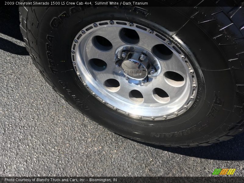 Summit White / Dark Titanium 2009 Chevrolet Silverado 1500 LS Crew Cab 4x4