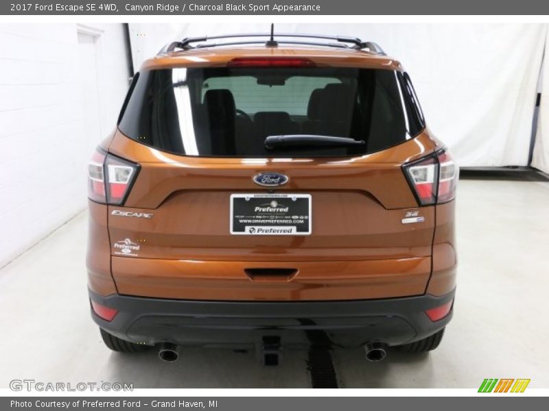 Canyon Ridge / Charcoal Black Sport Appearance 2017 Ford Escape SE 4WD