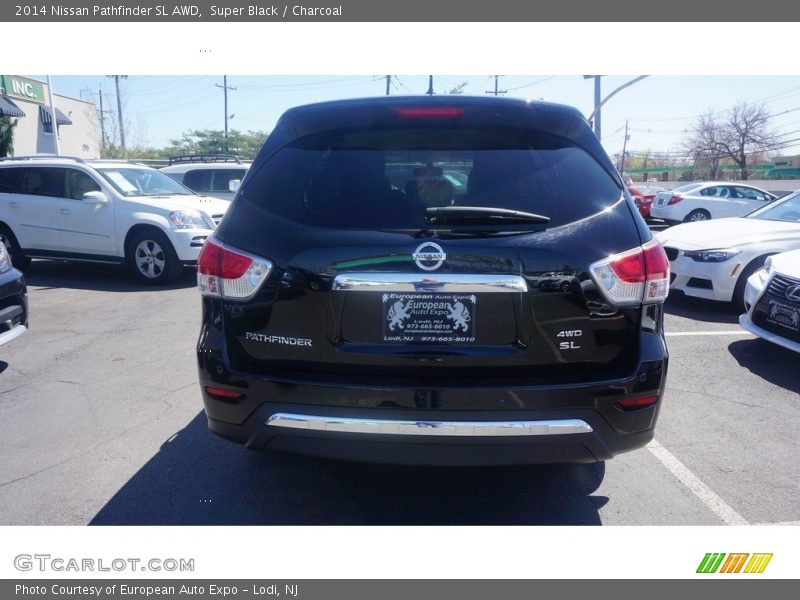 Super Black / Charcoal 2014 Nissan Pathfinder SL AWD