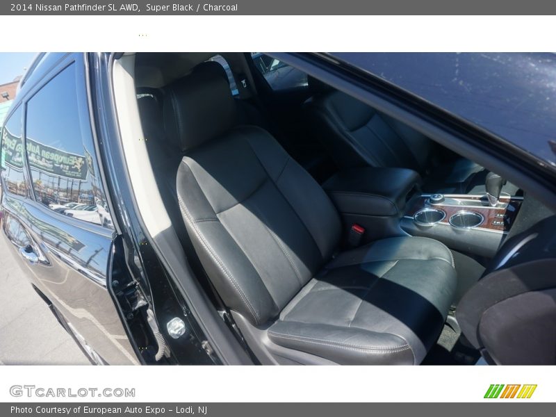 Super Black / Charcoal 2014 Nissan Pathfinder SL AWD