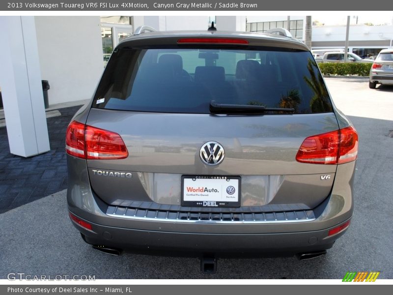 Canyon Gray Metallic / Saddle Brown 2013 Volkswagen Touareg VR6 FSI Lux 4XMotion