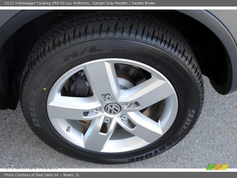 Canyon Gray Metallic / Saddle Brown 2013 Volkswagen Touareg VR6 FSI Lux 4XMotion