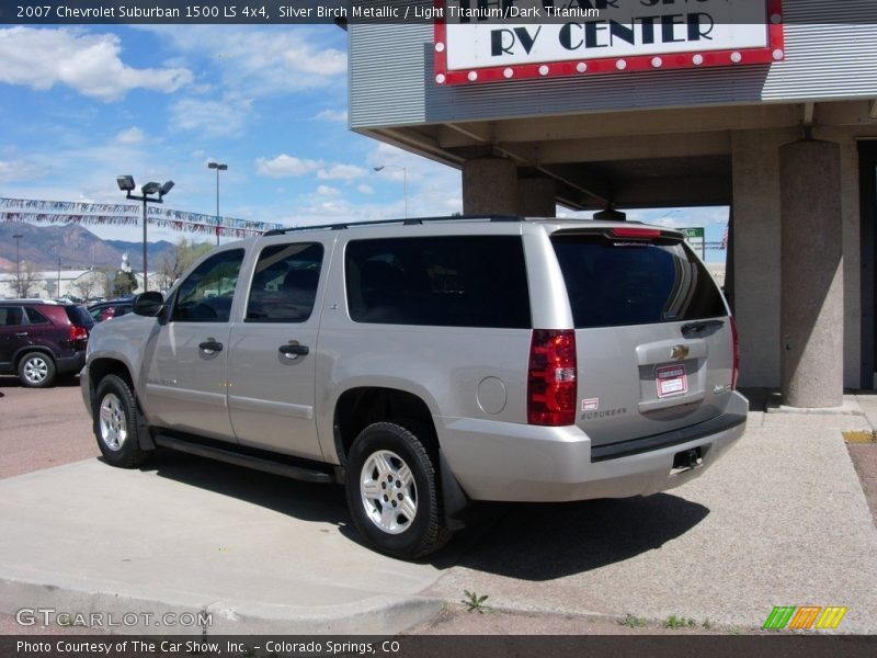 Silver Birch Metallic / Light Titanium/Dark Titanium 2007 Chevrolet Suburban 1500 LS 4x4
