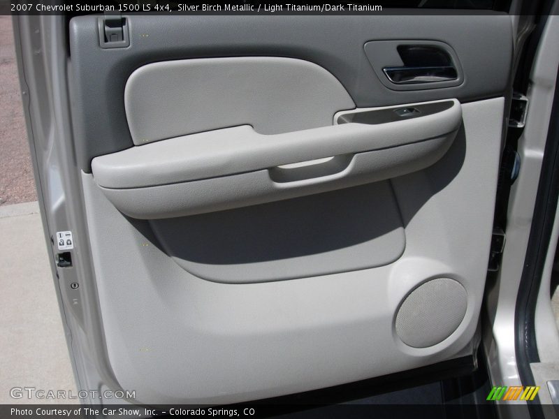 Silver Birch Metallic / Light Titanium/Dark Titanium 2007 Chevrolet Suburban 1500 LS 4x4