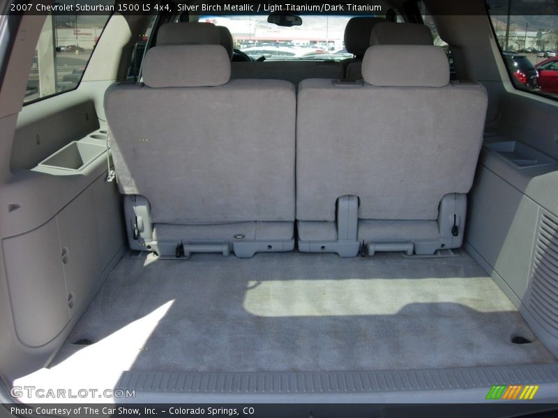 Silver Birch Metallic / Light Titanium/Dark Titanium 2007 Chevrolet Suburban 1500 LS 4x4