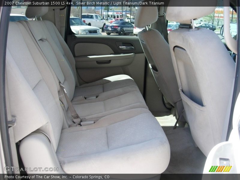 Silver Birch Metallic / Light Titanium/Dark Titanium 2007 Chevrolet Suburban 1500 LS 4x4