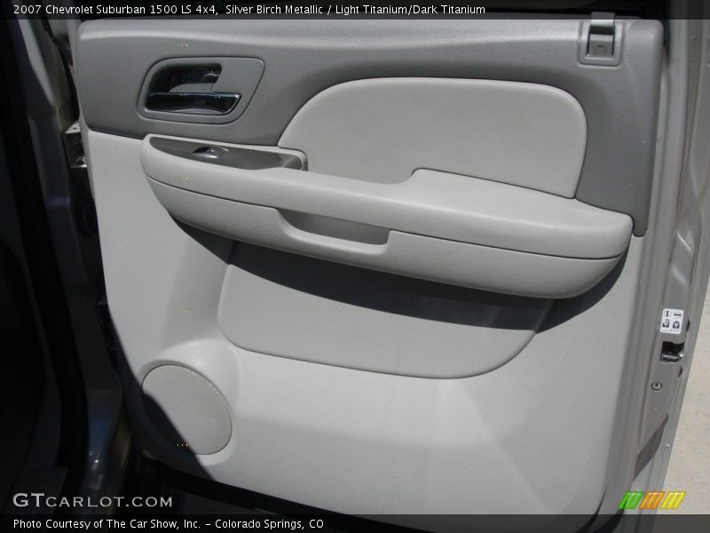 Silver Birch Metallic / Light Titanium/Dark Titanium 2007 Chevrolet Suburban 1500 LS 4x4