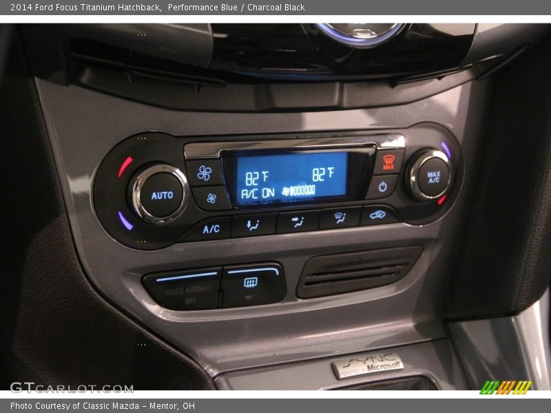 Performance Blue / Charcoal Black 2014 Ford Focus Titanium Hatchback
