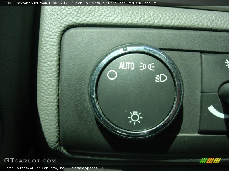 Silver Birch Metallic / Light Titanium/Dark Titanium 2007 Chevrolet Suburban 1500 LS 4x4