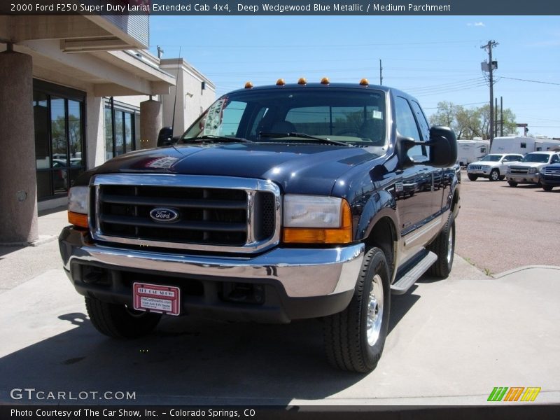 Deep Wedgewood Blue Metallic / Medium Parchment 2000 Ford F250 Super Duty Lariat Extended Cab 4x4