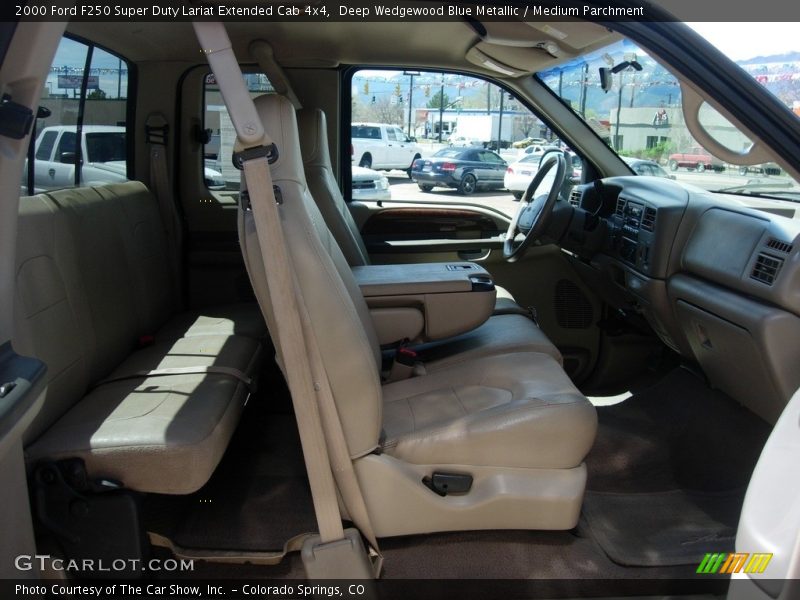 Deep Wedgewood Blue Metallic / Medium Parchment 2000 Ford F250 Super Duty Lariat Extended Cab 4x4