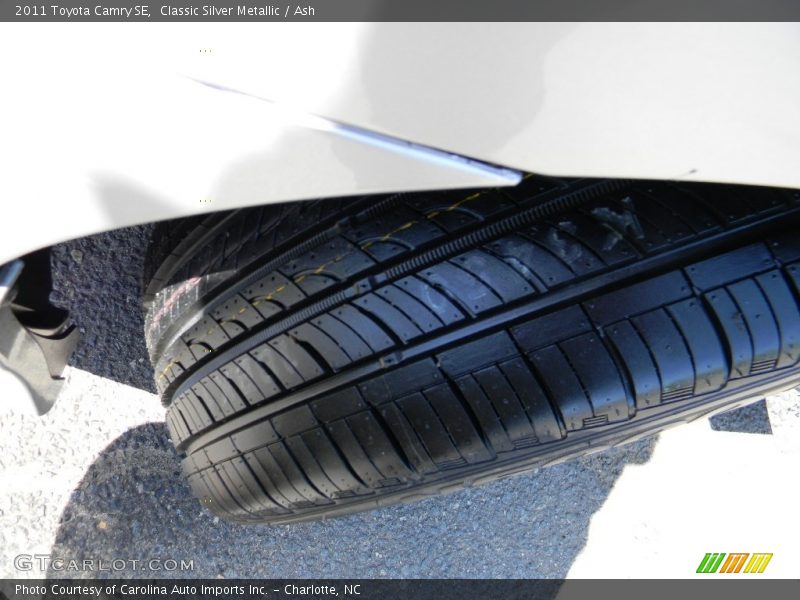 Classic Silver Metallic / Ash 2011 Toyota Camry SE