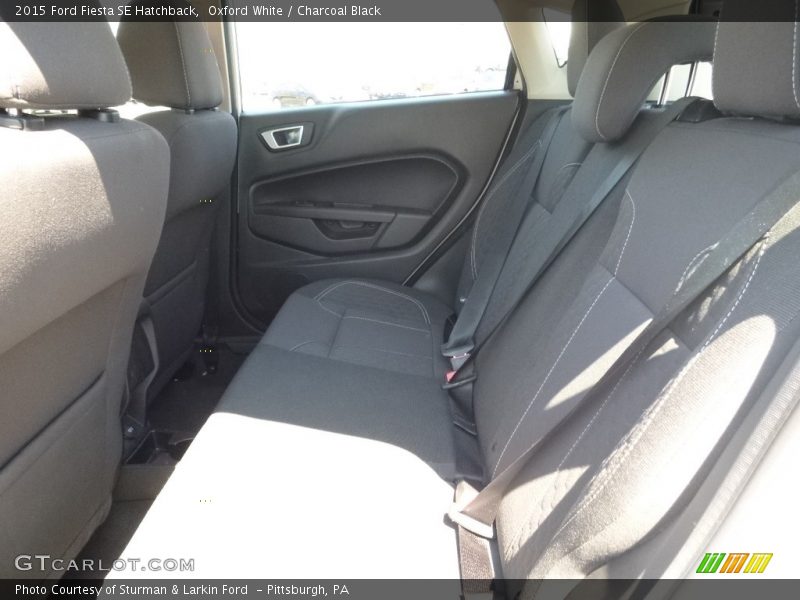 Oxford White / Charcoal Black 2015 Ford Fiesta SE Hatchback