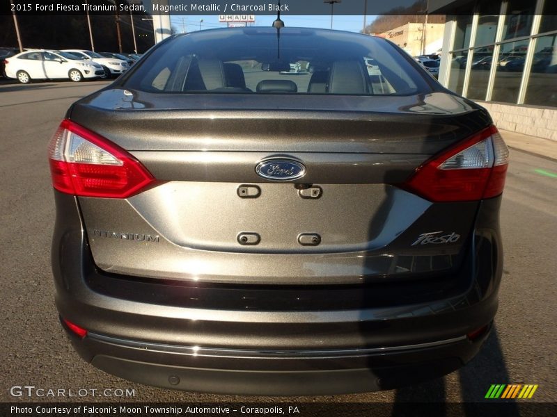 Magnetic Metallic / Charcoal Black 2015 Ford Fiesta Titanium Sedan