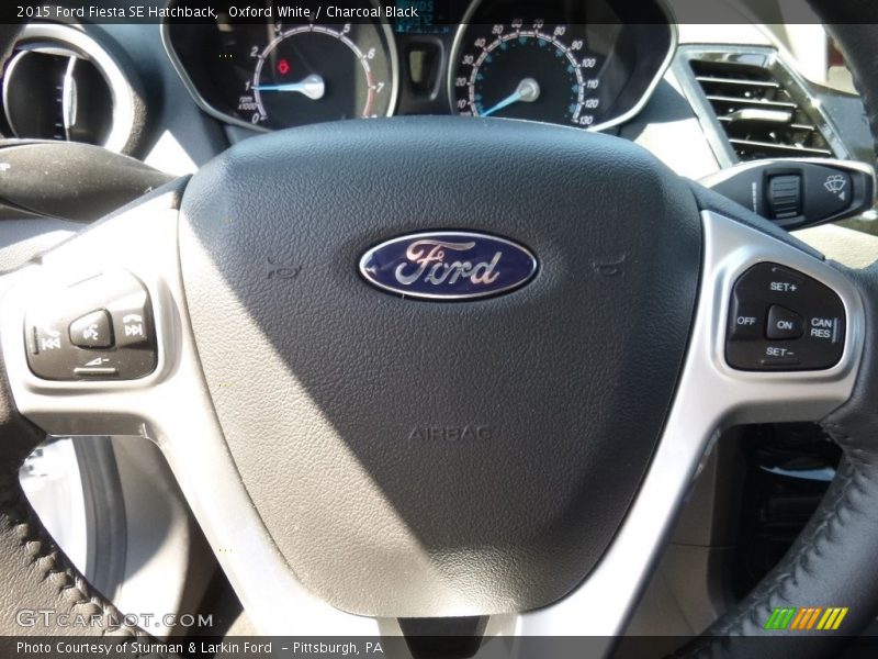 Oxford White / Charcoal Black 2015 Ford Fiesta SE Hatchback
