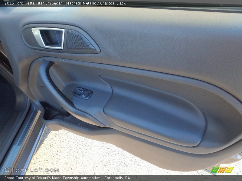 Magnetic Metallic / Charcoal Black 2015 Ford Fiesta Titanium Sedan