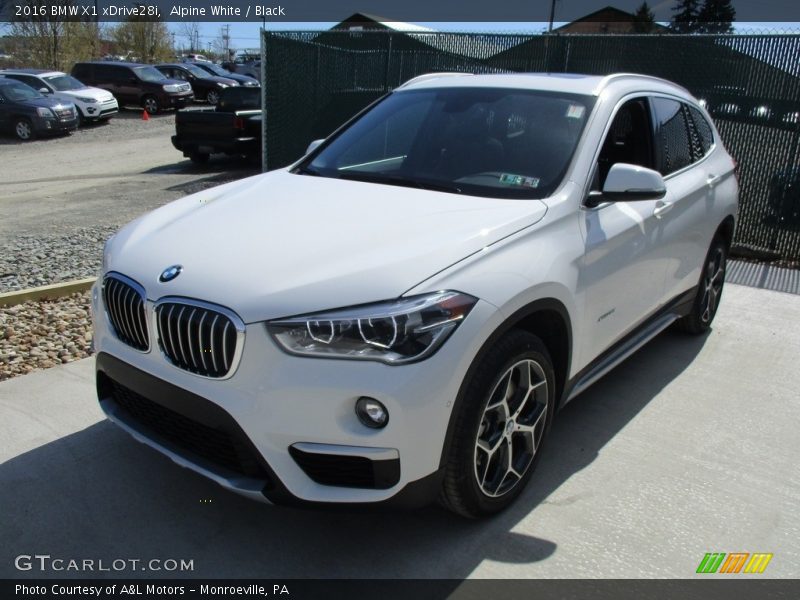 Alpine White / Black 2016 BMW X1 xDrive28i