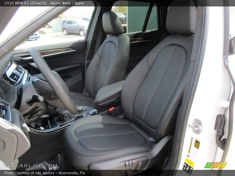 Alpine White / Black 2016 BMW X1 xDrive28i