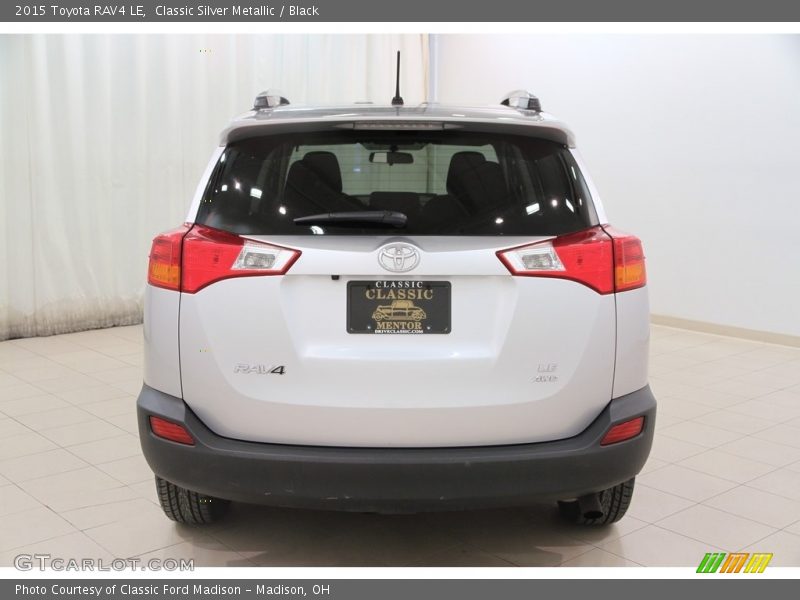 Classic Silver Metallic / Black 2015 Toyota RAV4 LE