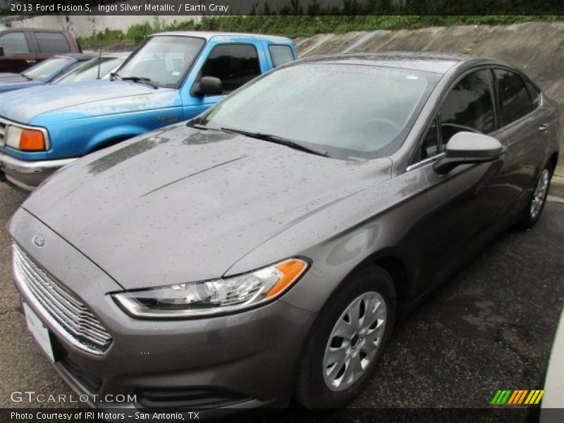 Ingot Silver Metallic / Earth Gray 2013 Ford Fusion S