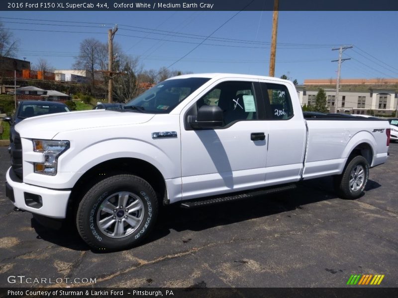 Front 3/4 View of 2016 F150 XL SuperCab 4x4