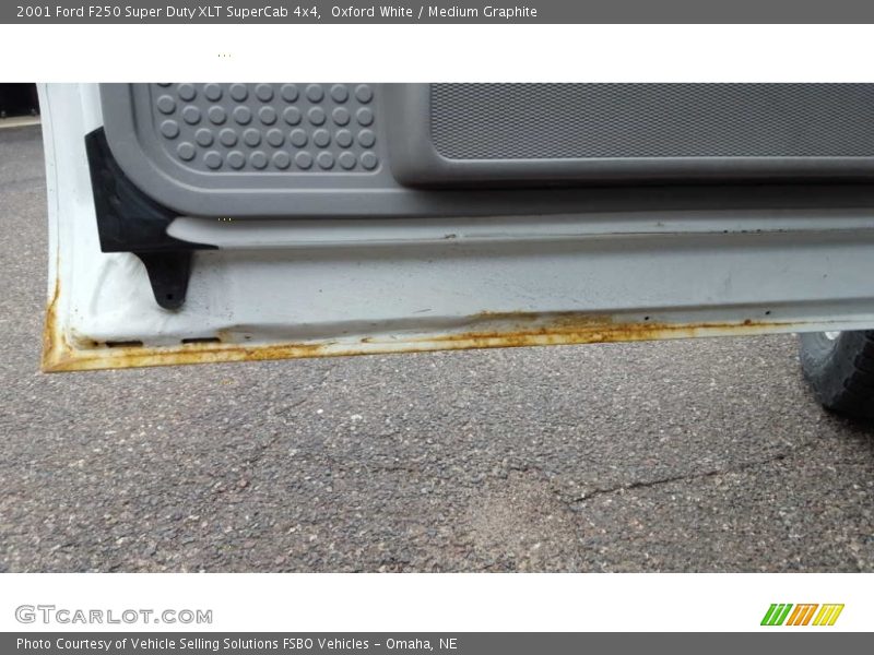 Oxford White / Medium Graphite 2001 Ford F250 Super Duty XLT SuperCab 4x4