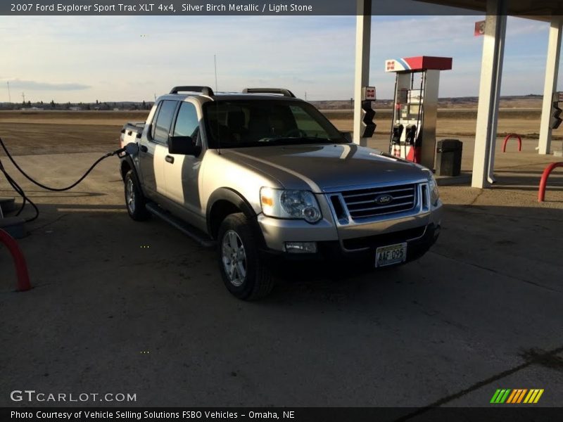 Silver Birch Metallic / Light Stone 2007 Ford Explorer Sport Trac XLT 4x4