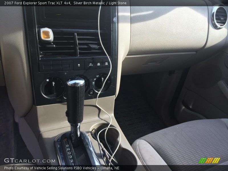 Silver Birch Metallic / Light Stone 2007 Ford Explorer Sport Trac XLT 4x4