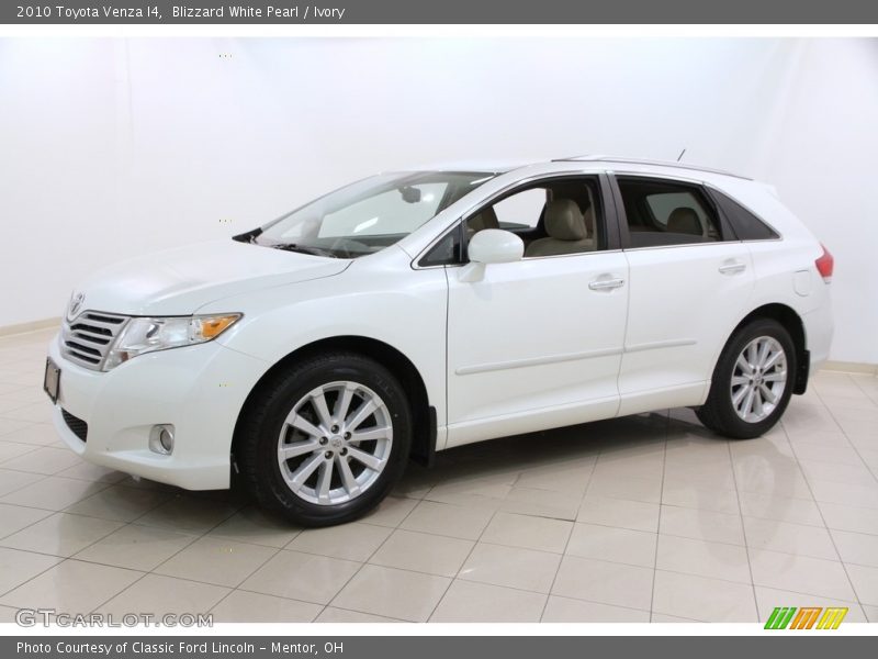 Blizzard White Pearl / Ivory 2010 Toyota Venza I4