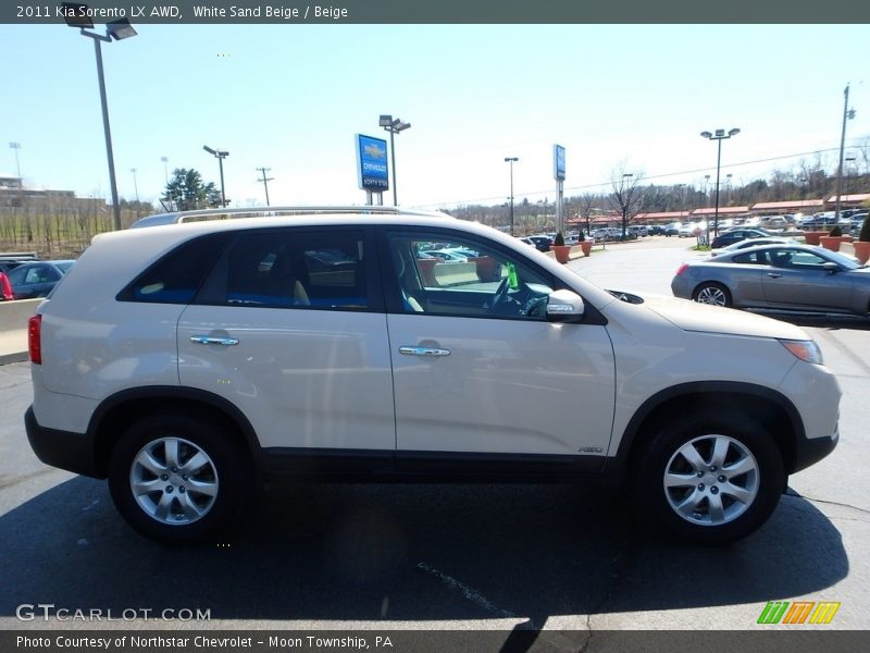 White Sand Beige / Beige 2011 Kia Sorento LX AWD