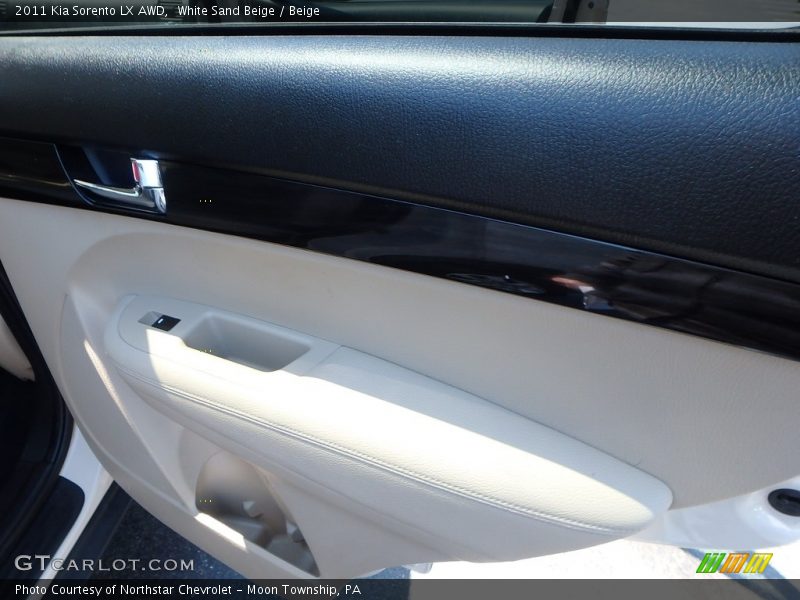 White Sand Beige / Beige 2011 Kia Sorento LX AWD