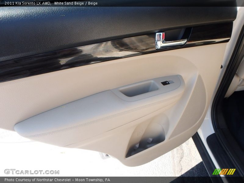 White Sand Beige / Beige 2011 Kia Sorento LX AWD