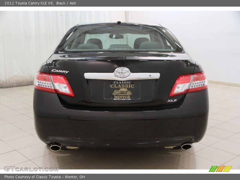 Black / Ash 2011 Toyota Camry XLE V6