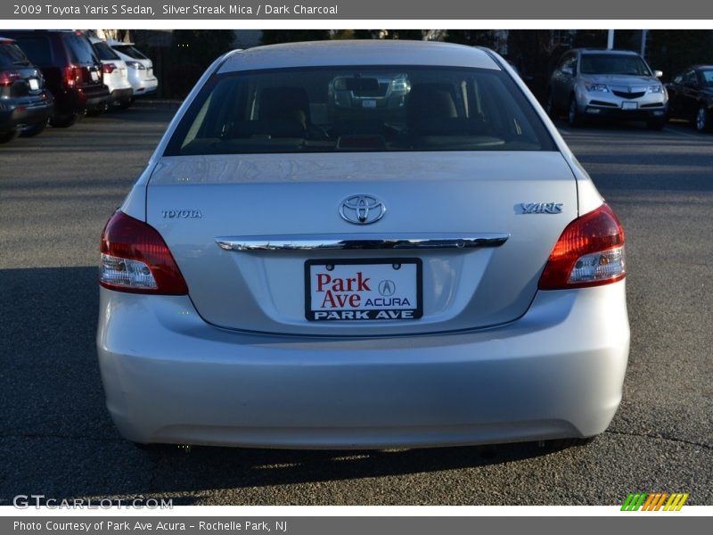 Silver Streak Mica / Dark Charcoal 2009 Toyota Yaris S Sedan