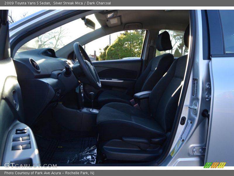 Silver Streak Mica / Dark Charcoal 2009 Toyota Yaris S Sedan