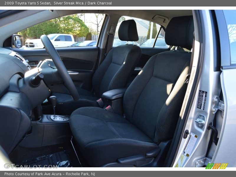 Silver Streak Mica / Dark Charcoal 2009 Toyota Yaris S Sedan