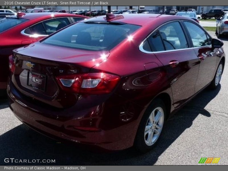 Siren Red Tintcoat / Jet Black 2016 Chevrolet Cruze LT Sedan