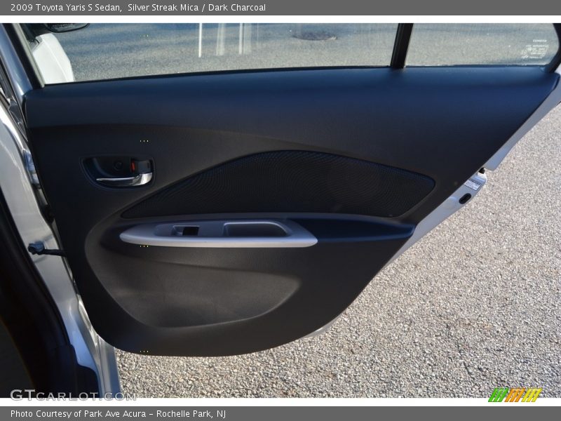 Silver Streak Mica / Dark Charcoal 2009 Toyota Yaris S Sedan