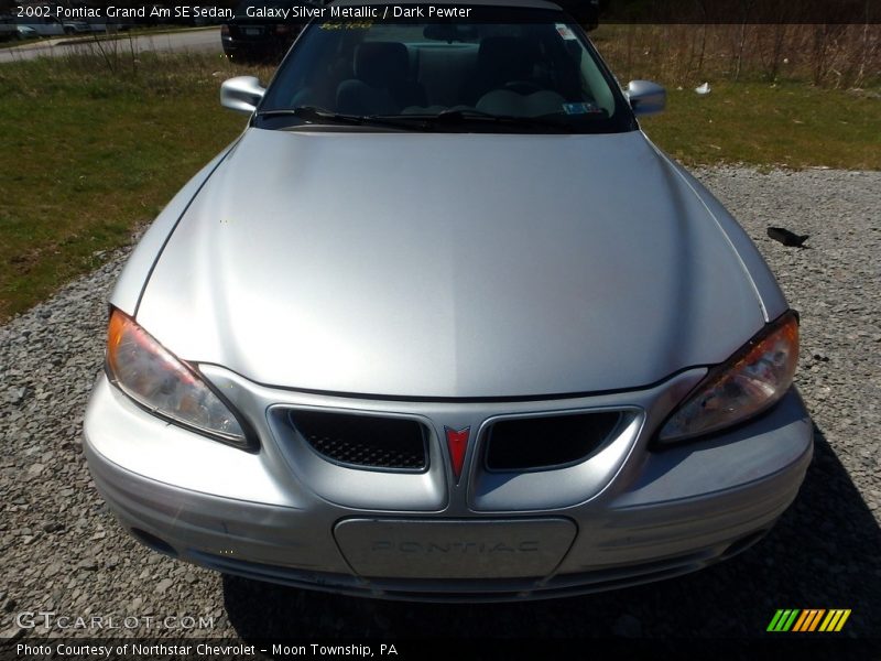 Galaxy Silver Metallic / Dark Pewter 2002 Pontiac Grand Am SE Sedan