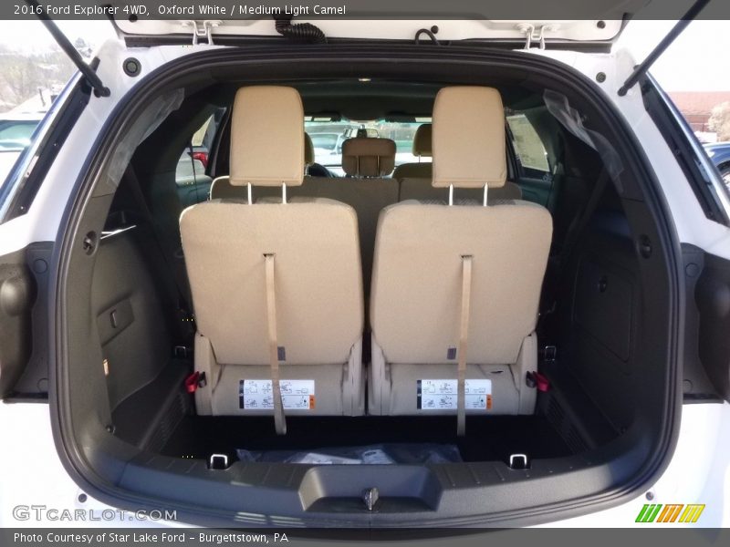 Oxford White / Medium Light Camel 2016 Ford Explorer 4WD