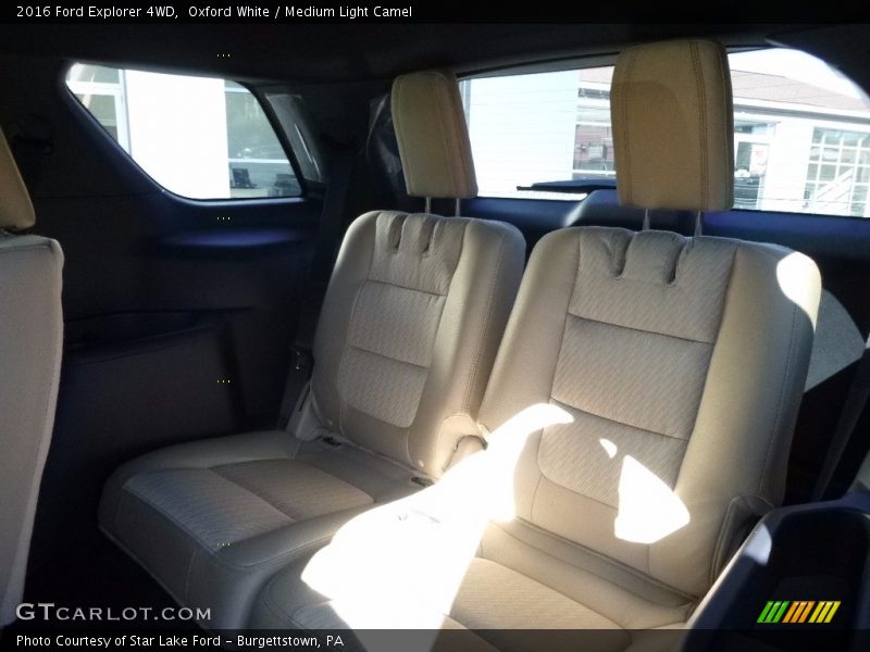 Oxford White / Medium Light Camel 2016 Ford Explorer 4WD